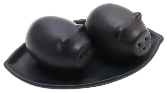 Novica Handmade Portly Pigs In Black Ceramic Salt And Pepper Set