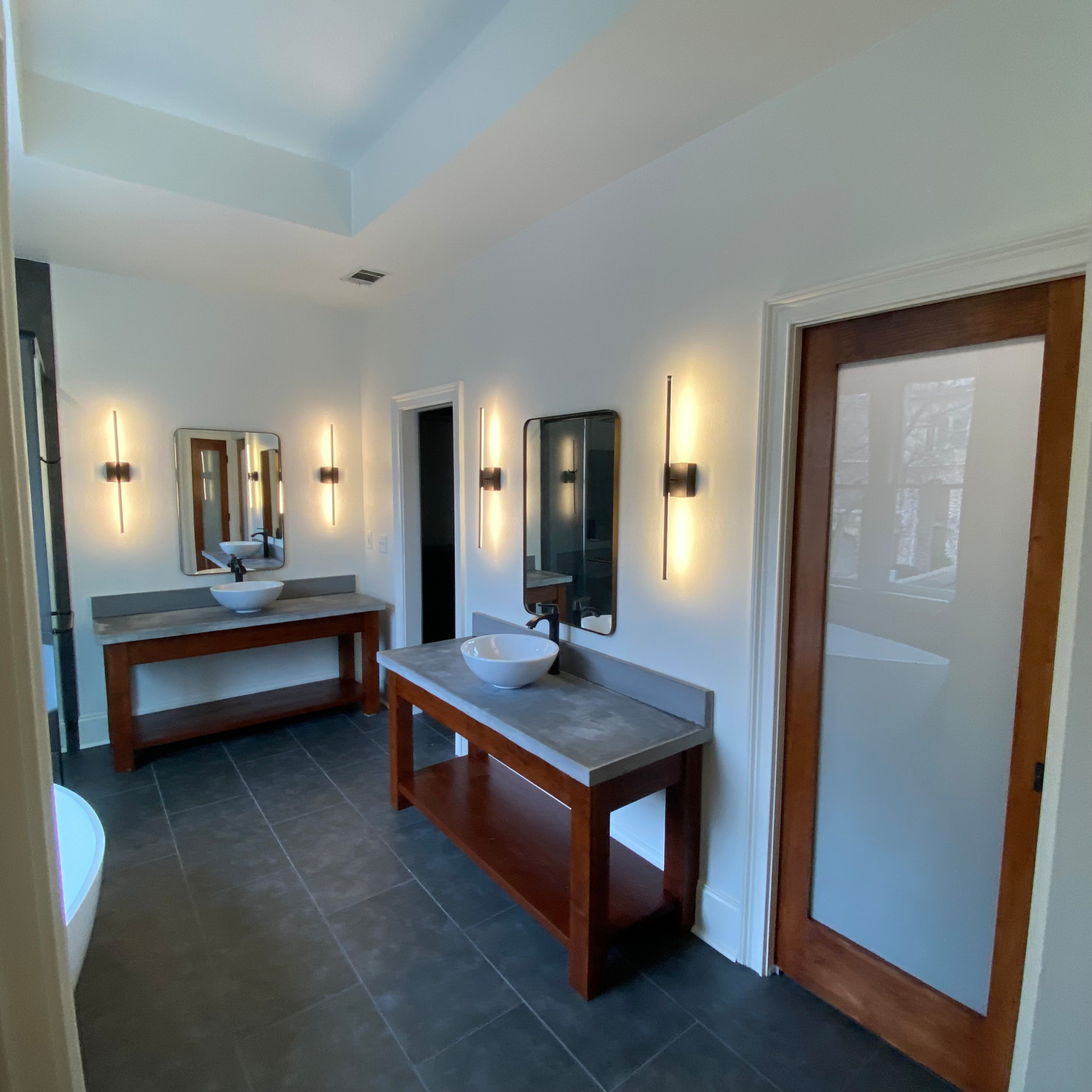 Brookhaven Stunning Contemporary Bathroom