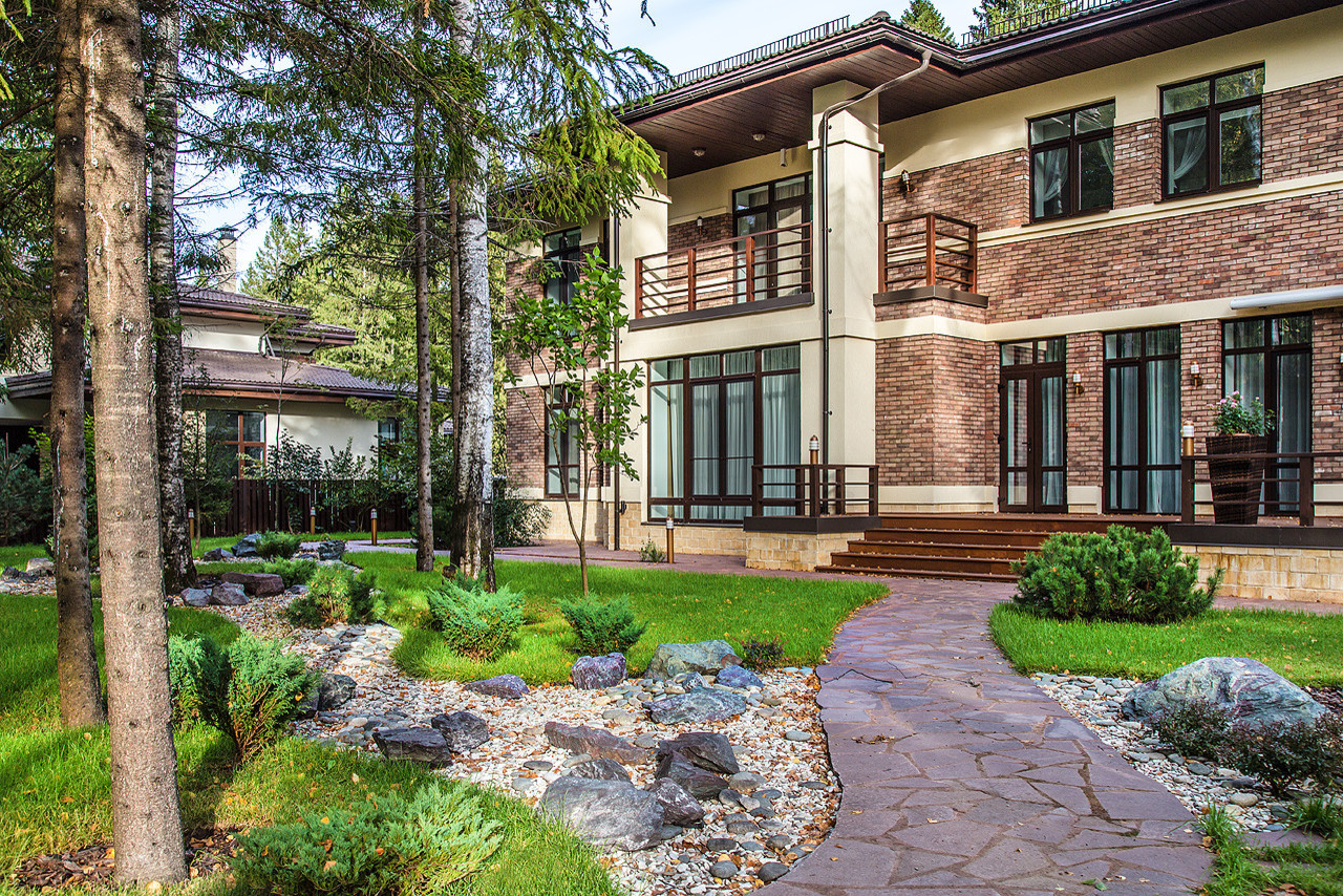 Индивидуальный жилой дом в КП "Королевский лес". Реализация