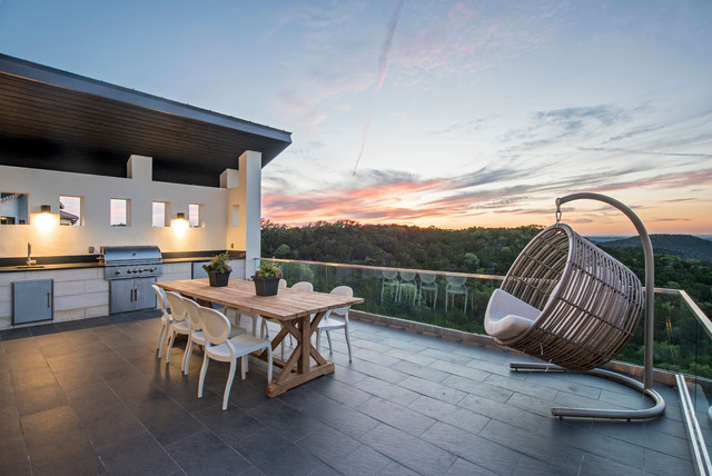 2015 Greater Austin Parade of Homes trendy-veranda