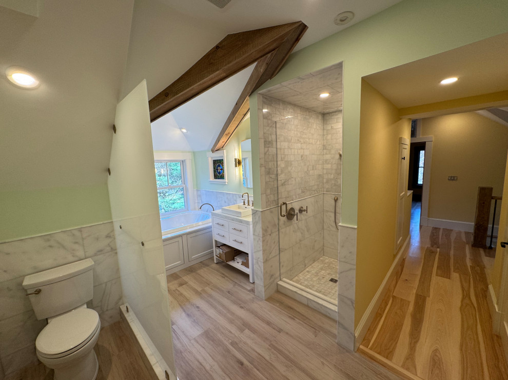 Luxury Attic ADU in HIstoric Home