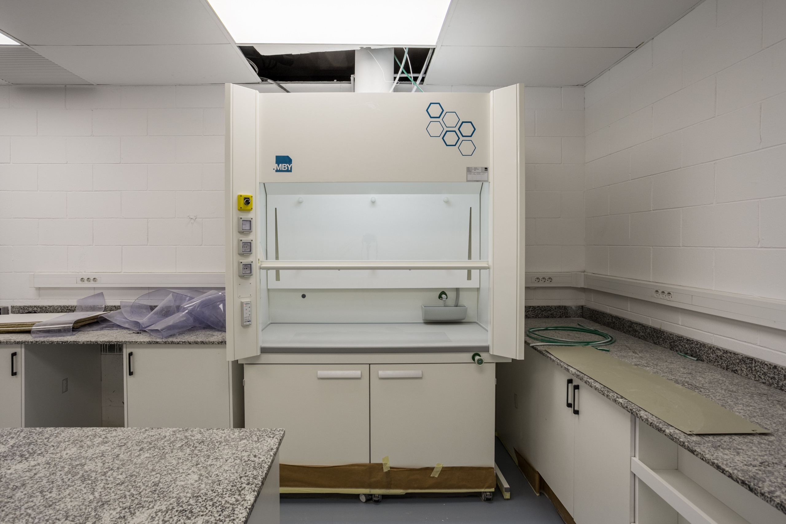 Interiorismo de oficinas y laboratorios