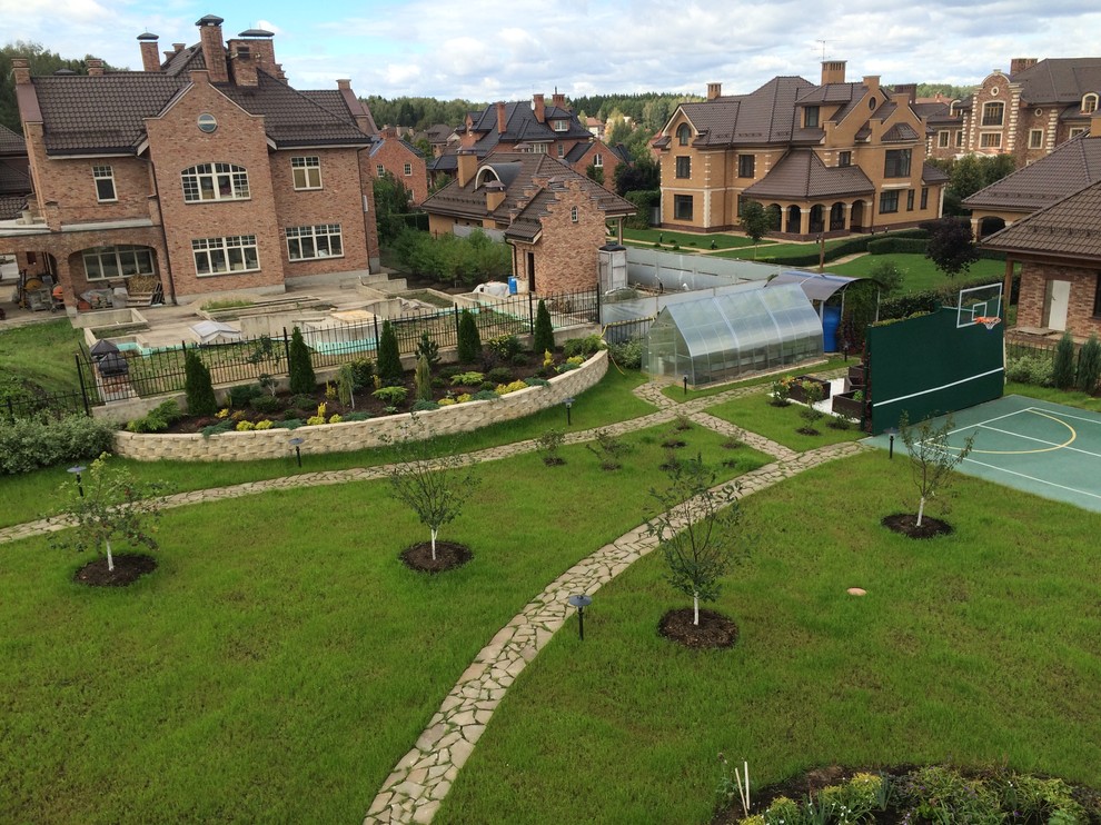 Ландшафтные работы в к/п  "Бельгийская деревня"