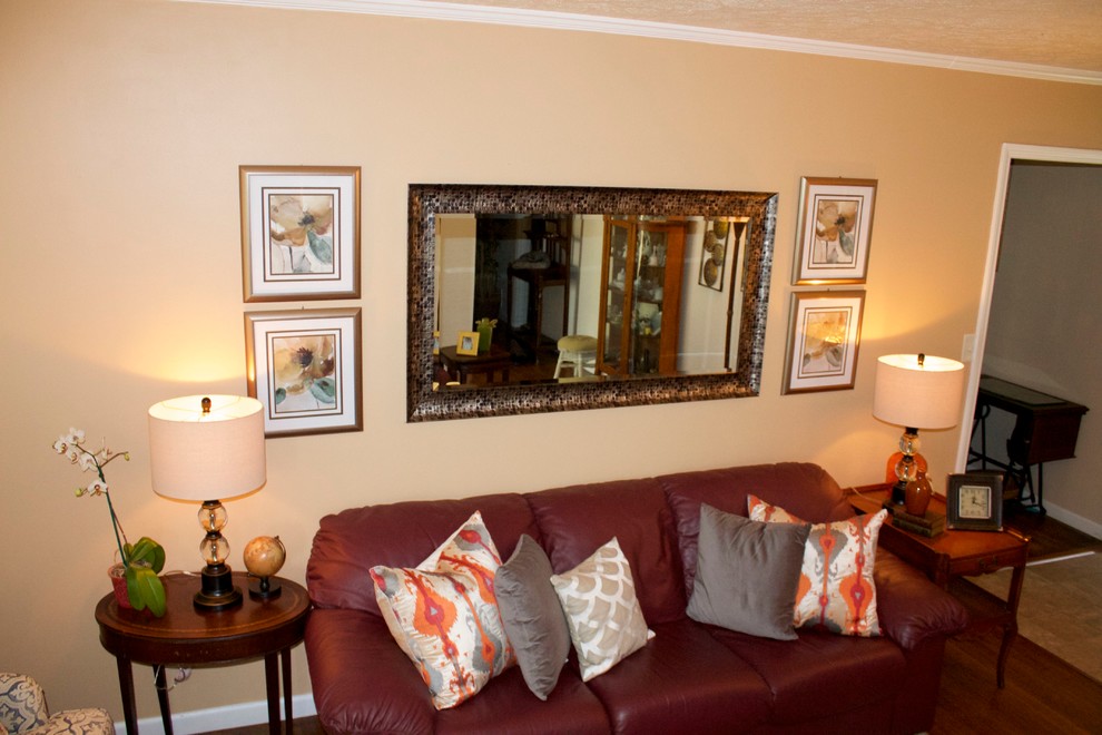 Example of a transitional home design design in Atlanta