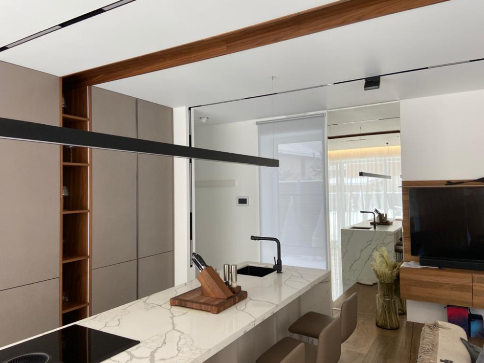 Дом молодого мужчины