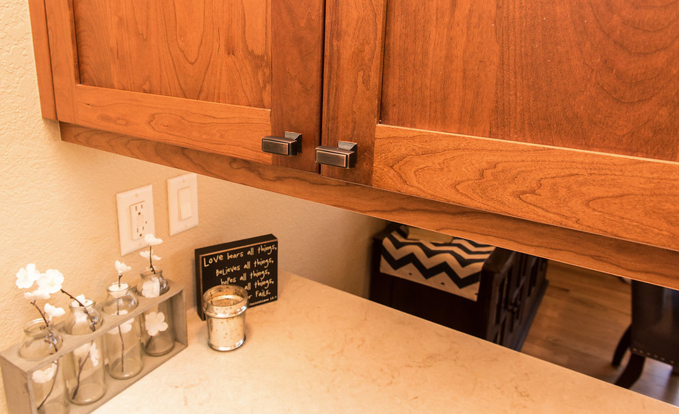 Kitchen - transitional kitchen idea in Denver