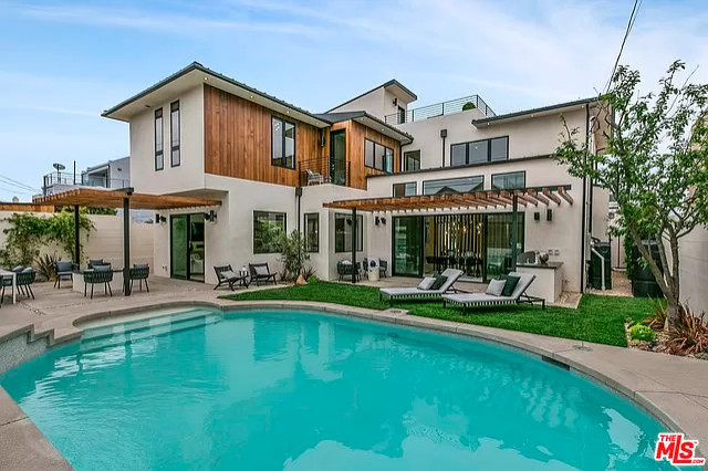 Mar Vista new construction