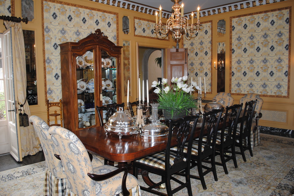 Photo of a traditional dining room in Minneapolis.