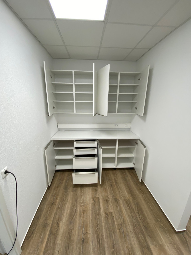 Moderner Hauswirtschaftsraum in München