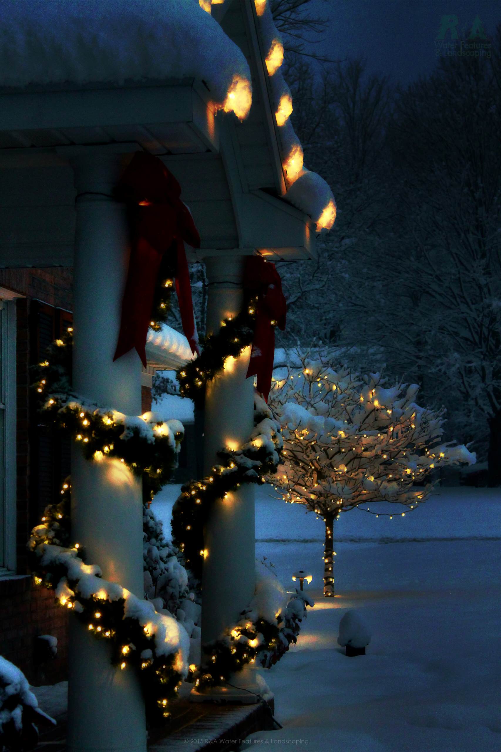 Новогодние светодиодные гирлянды: какую выбрать для украшения дома или елки