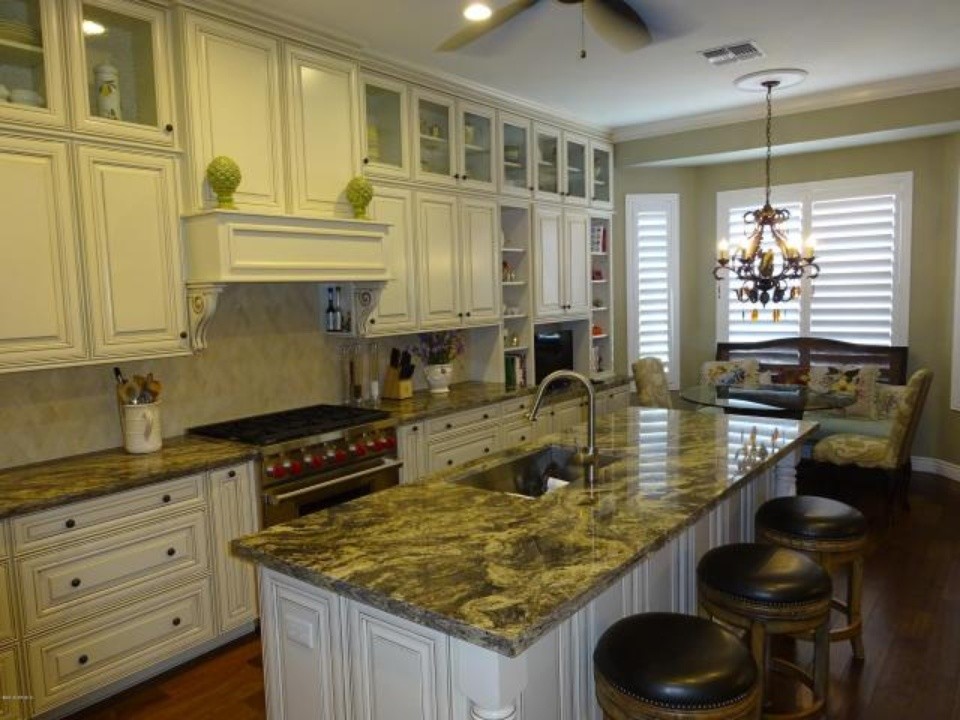 Mid-sized elegant kitchen photo in Phoenix