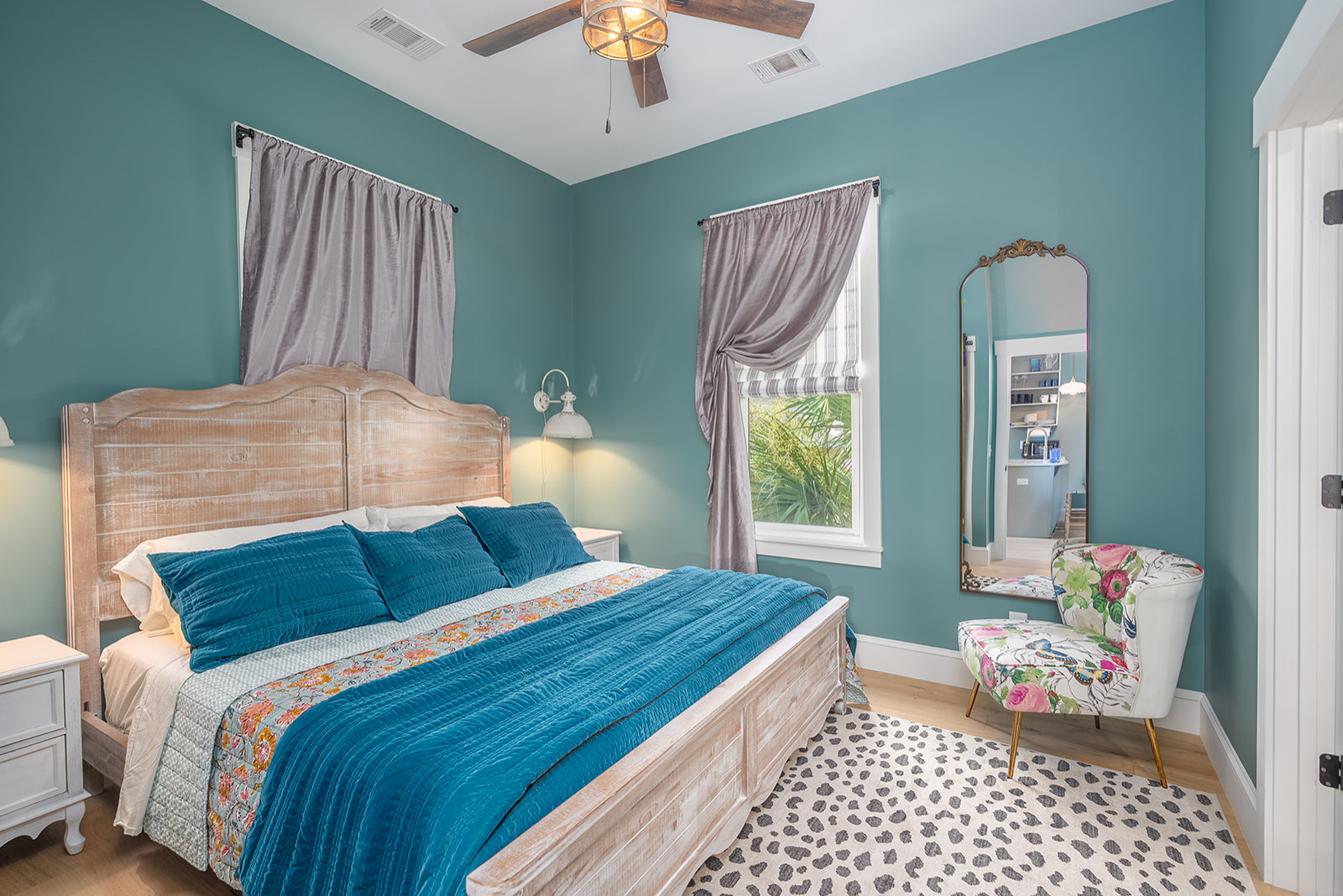 The Dragonfly Cottage/Carriage House