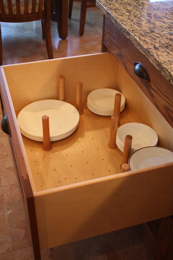 Natural Cabinet and Bathroom Design