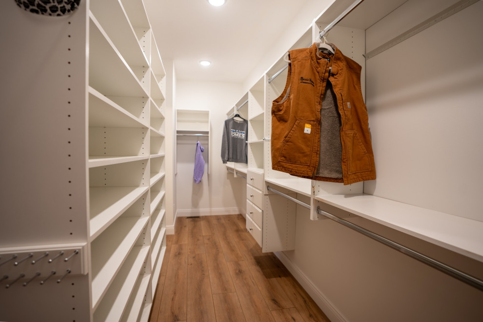 Closet 1