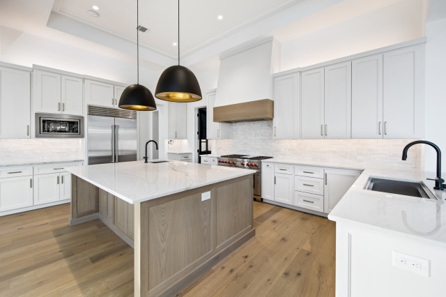 Huntington | Transitional | 2023 transitional-kitchen