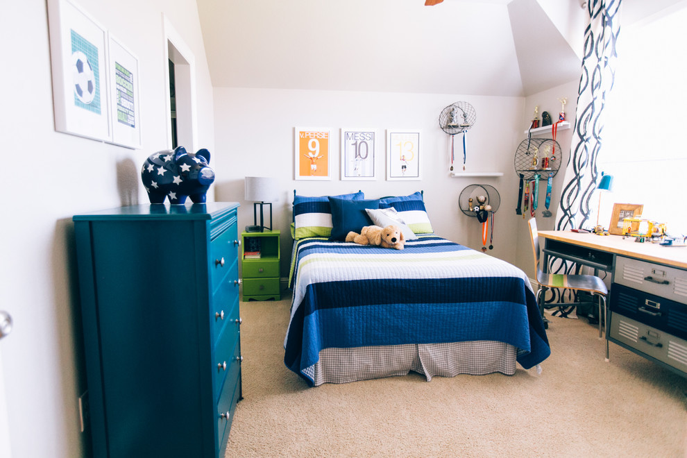 Photo of a traditional kids' bedroom for kids 4-10 years old and boys in Dallas.