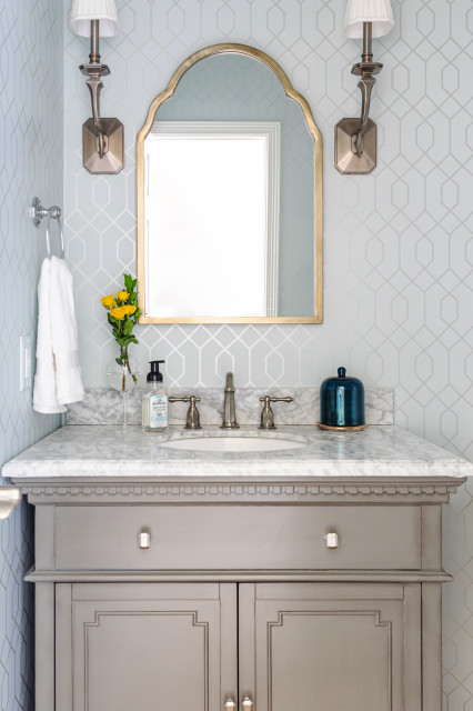 Tranquil & Timeless classique-chic-toilettes
