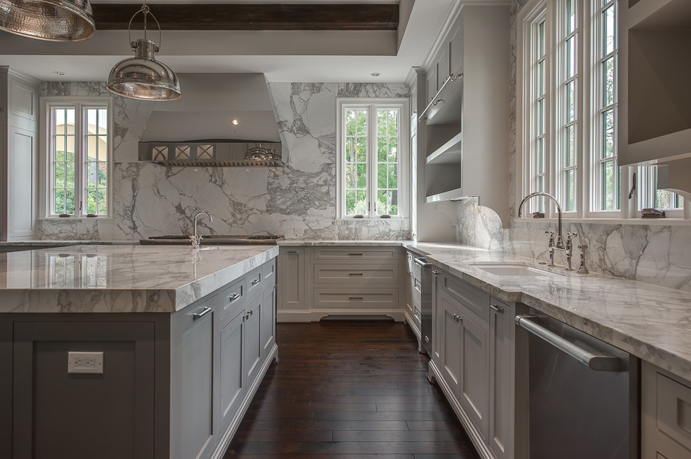 Inspiration for a transitional kitchen remodel in Houston