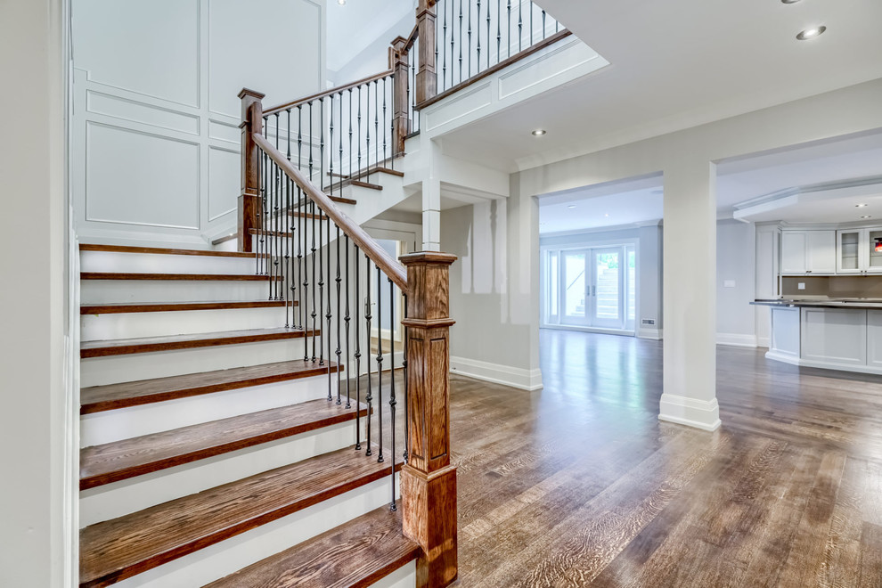Inspiration for a transitional home design remodel in Toronto