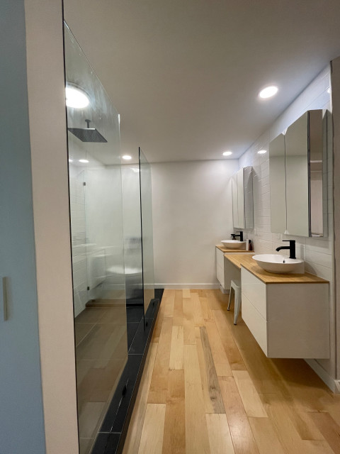 master bathroom modern-bathroom