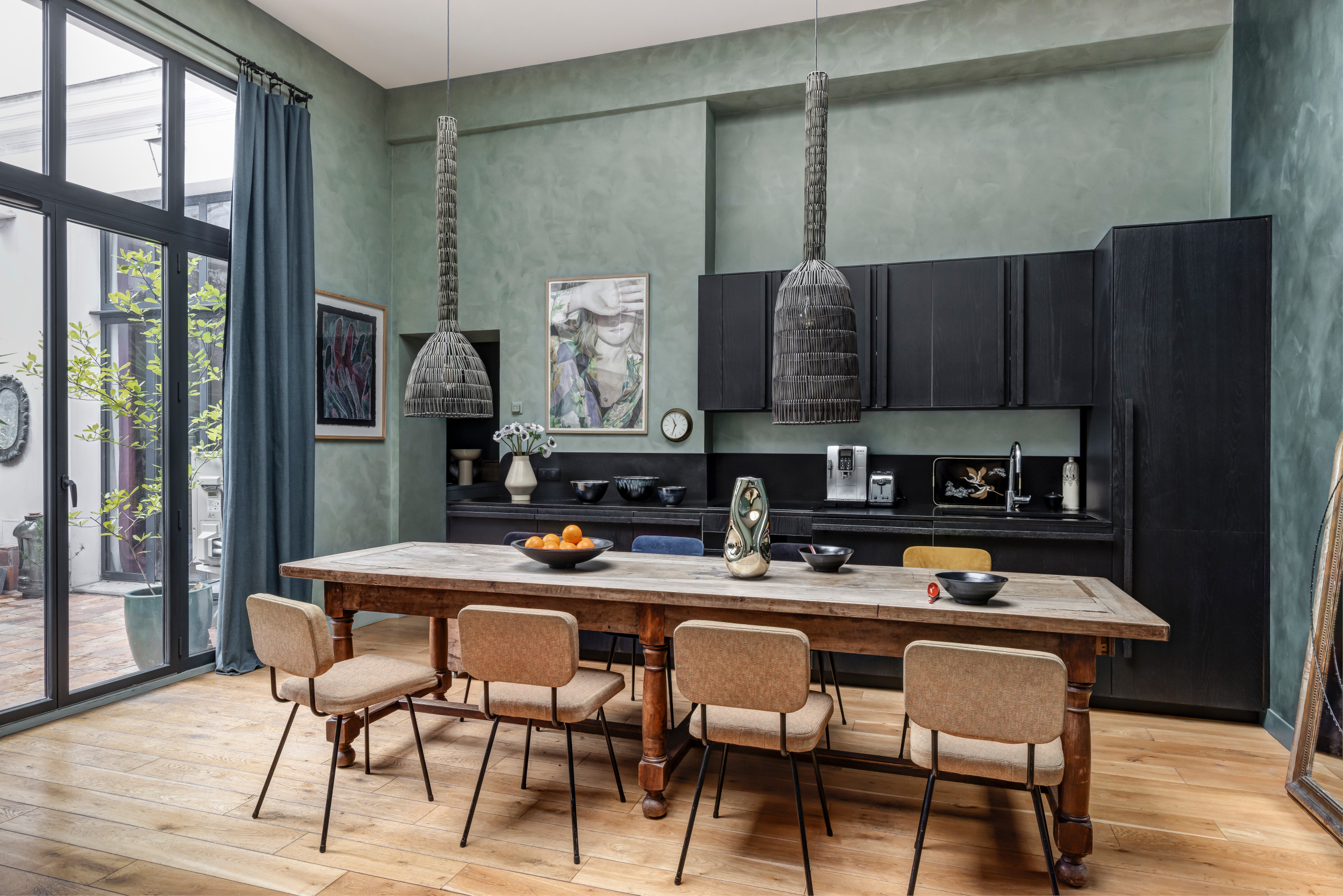 Réinvention d’un loft familial atypique de 130 m² à Paris 10e