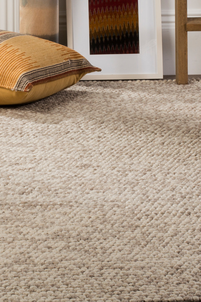 Safavieh Natura Collection NAT620 Rug Transitional Area Rugs by