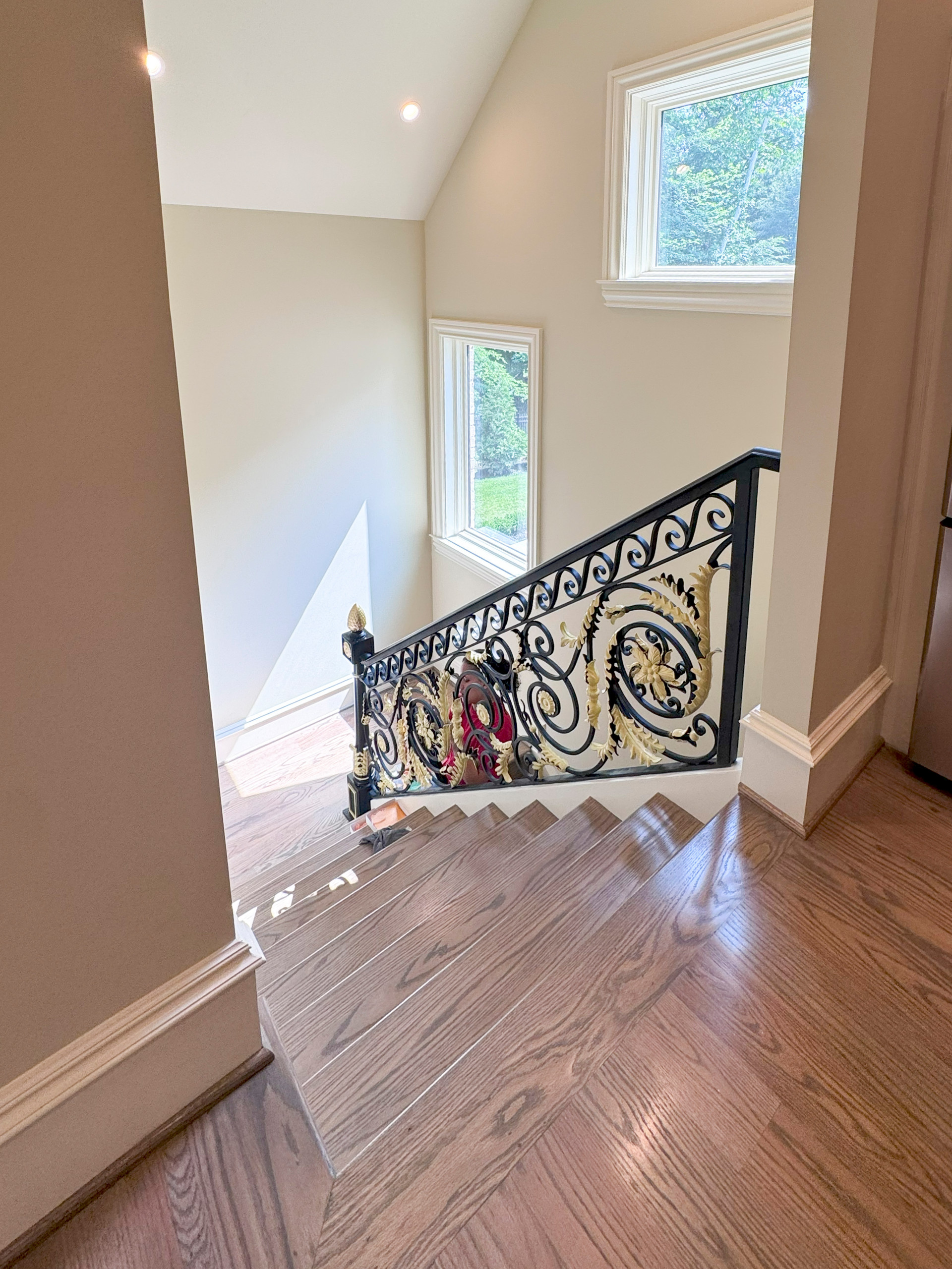 135_Vibrant Staircase with Touch of Historic Grandeur, Great Falls, VA 22066