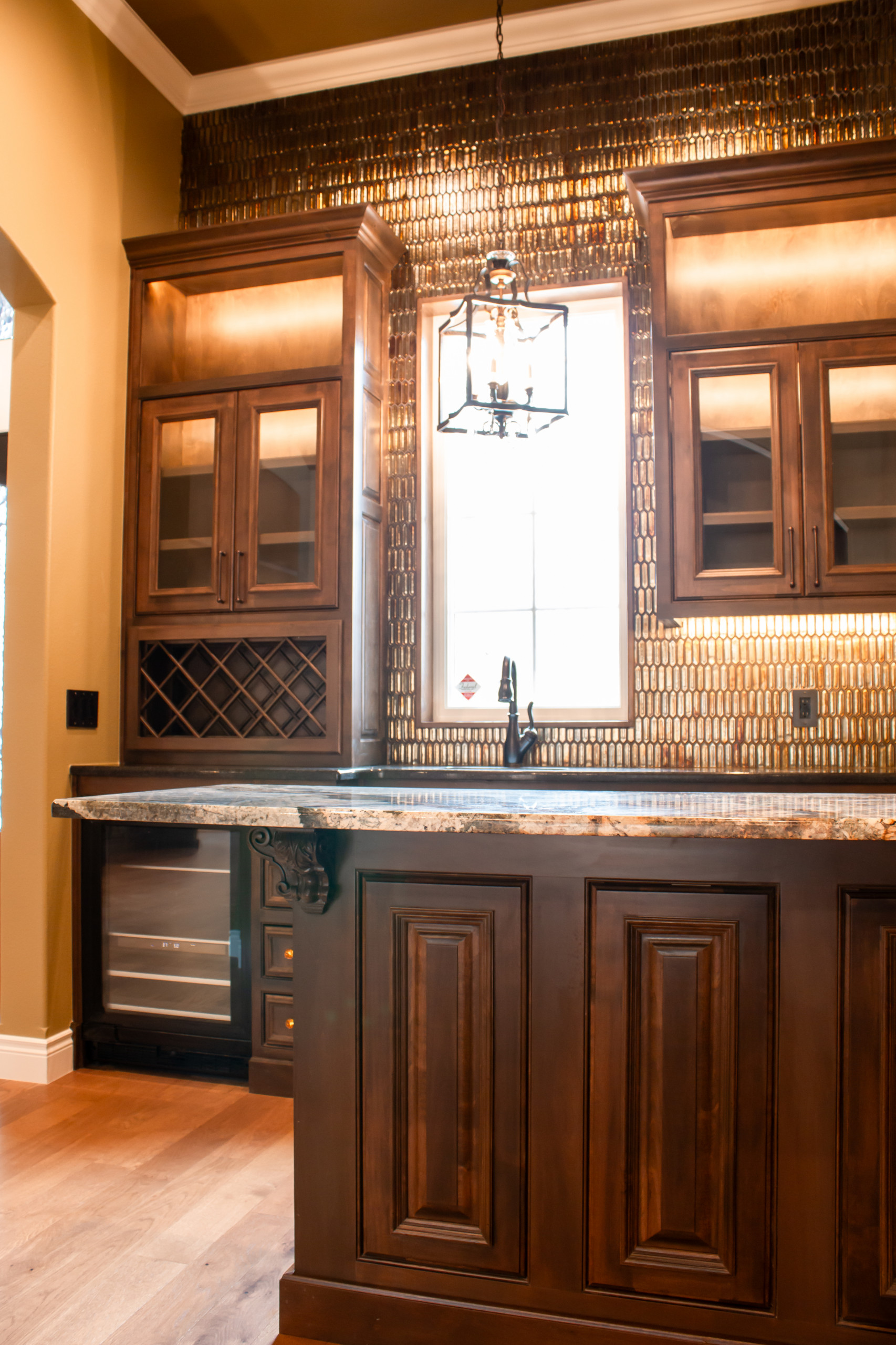 Slocum Custom Home - Kitchen & Wet Bar
