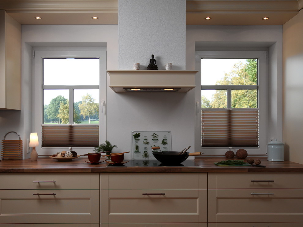 Шторы плиссе COSIFLOR в интерьере .