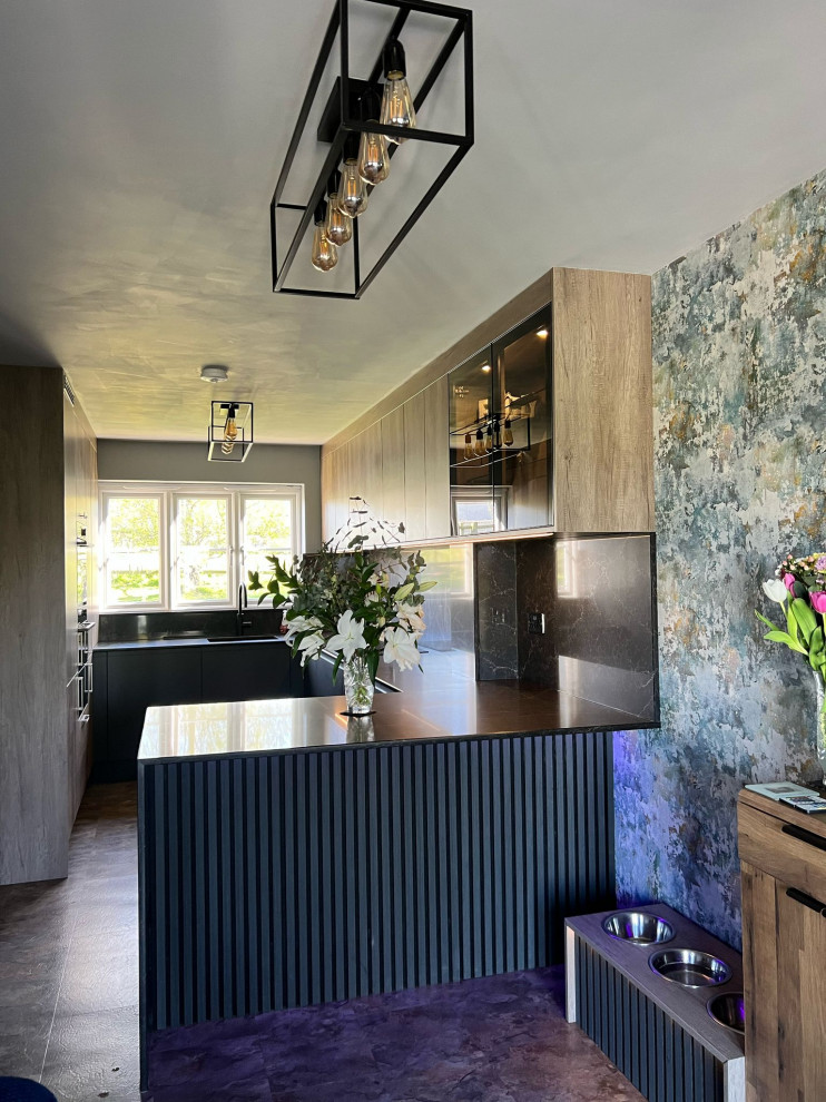 The Hinckley Kitchen - Volpi True Handleless - RRP £30,500 - Luxe Price £25,000