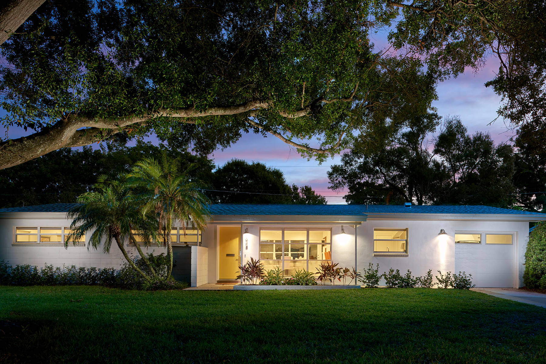 Houzz Tour: Renewed Florida Ranch Pays Homage to Midcentury Roots, image size:1800x1202