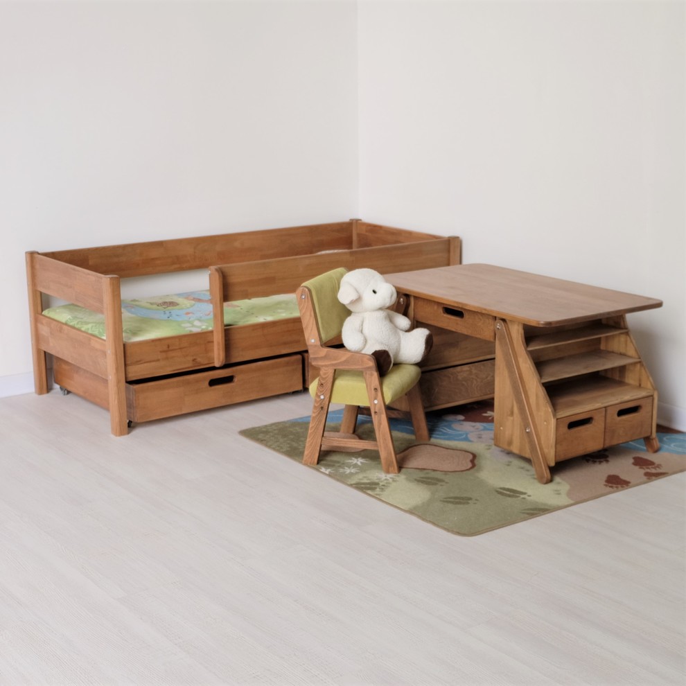 Набор мебели из дерева «Мория»