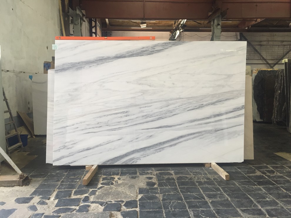 Белый мрамор