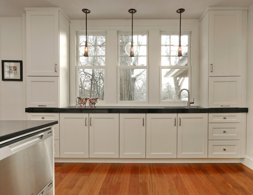 Inspiration for a transitional kitchen remodel in Boston