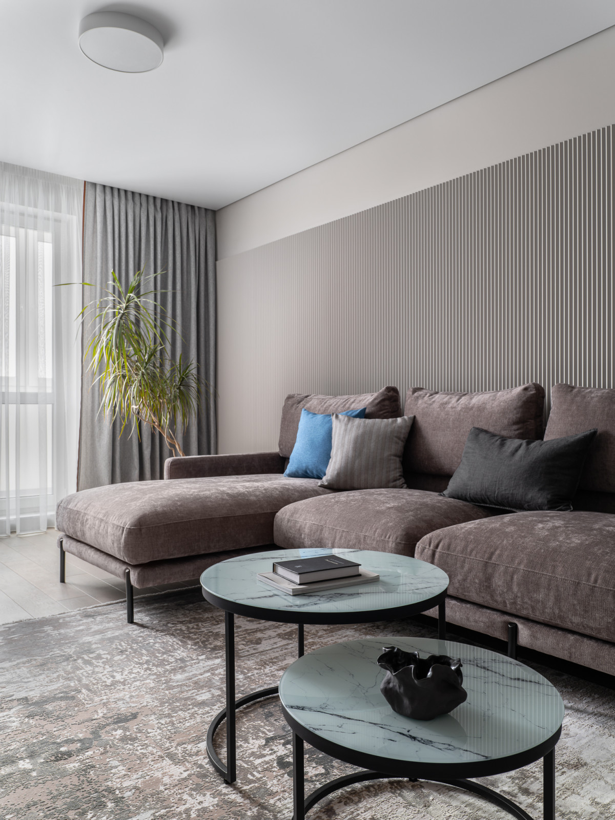 Интерьер типовой трехкомнатной квартиры в доме серии П-3