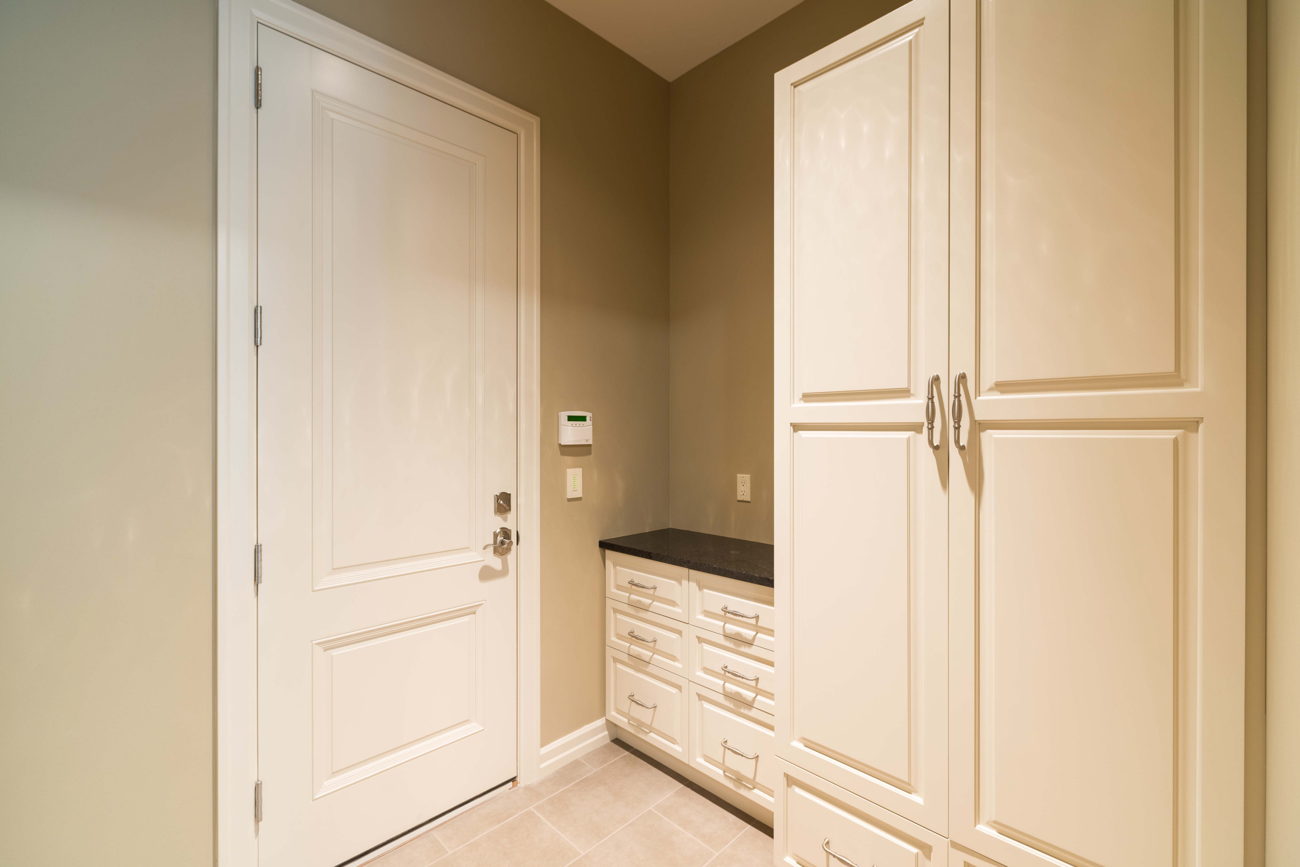 Transitiona/Craftsman Inspired Villa | Sterling Ridge Estates