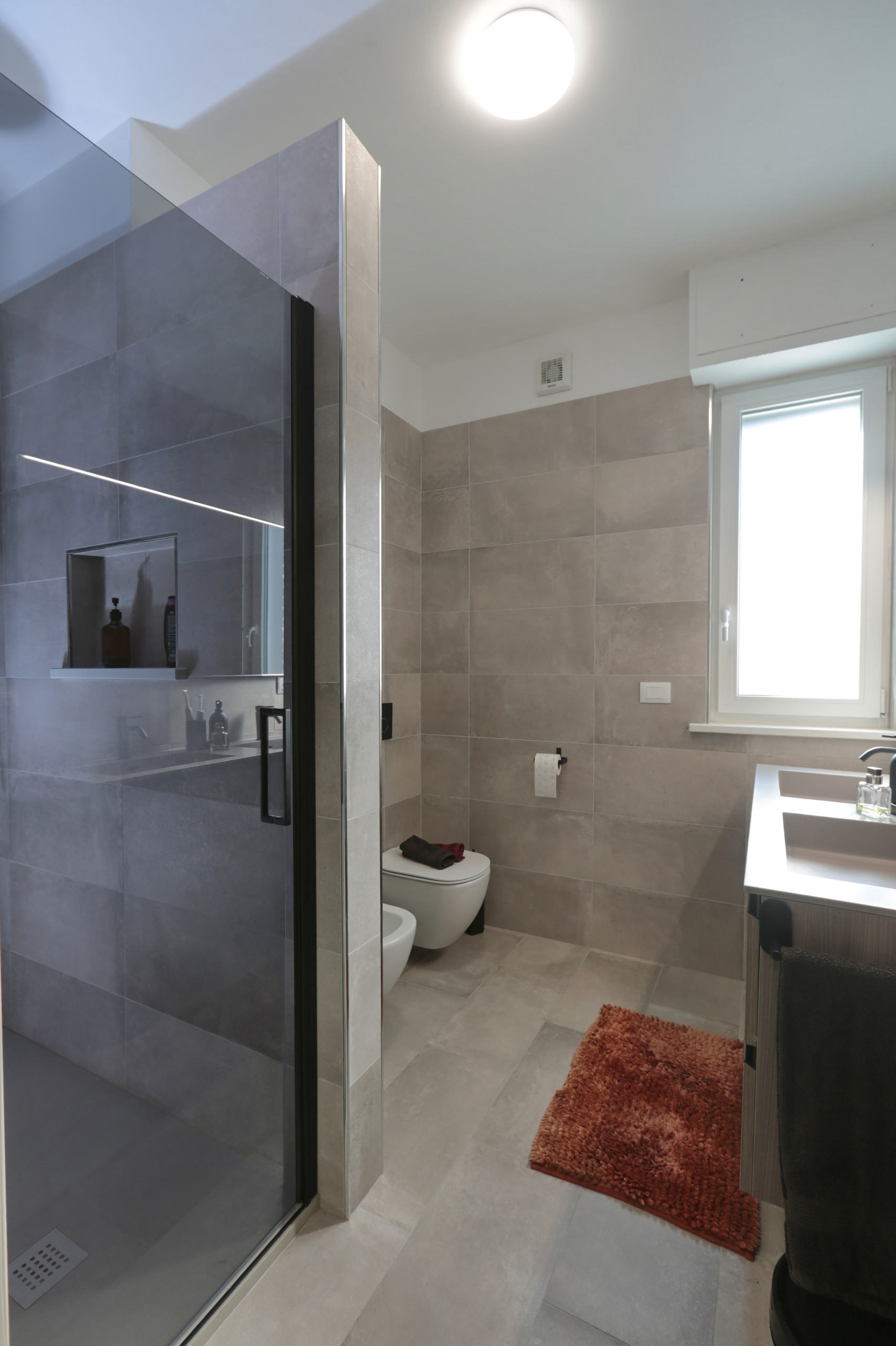 LA CASA  MODERNA & SOFT INDUSTRIAL