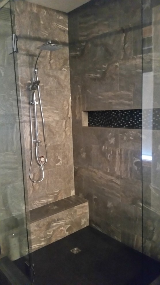 Bathroom - bathroom idea in Calgary