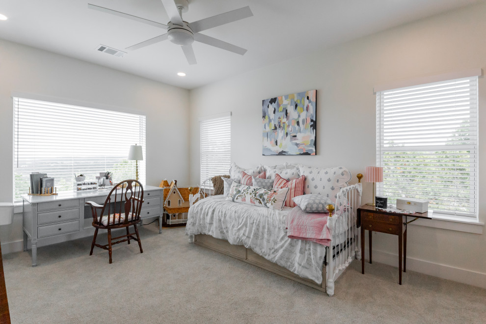 6302 Lynn Lane - Reit Above It All