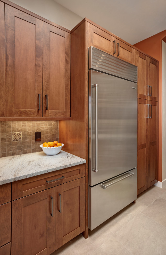 Transitional kitchen photo in Phoenix