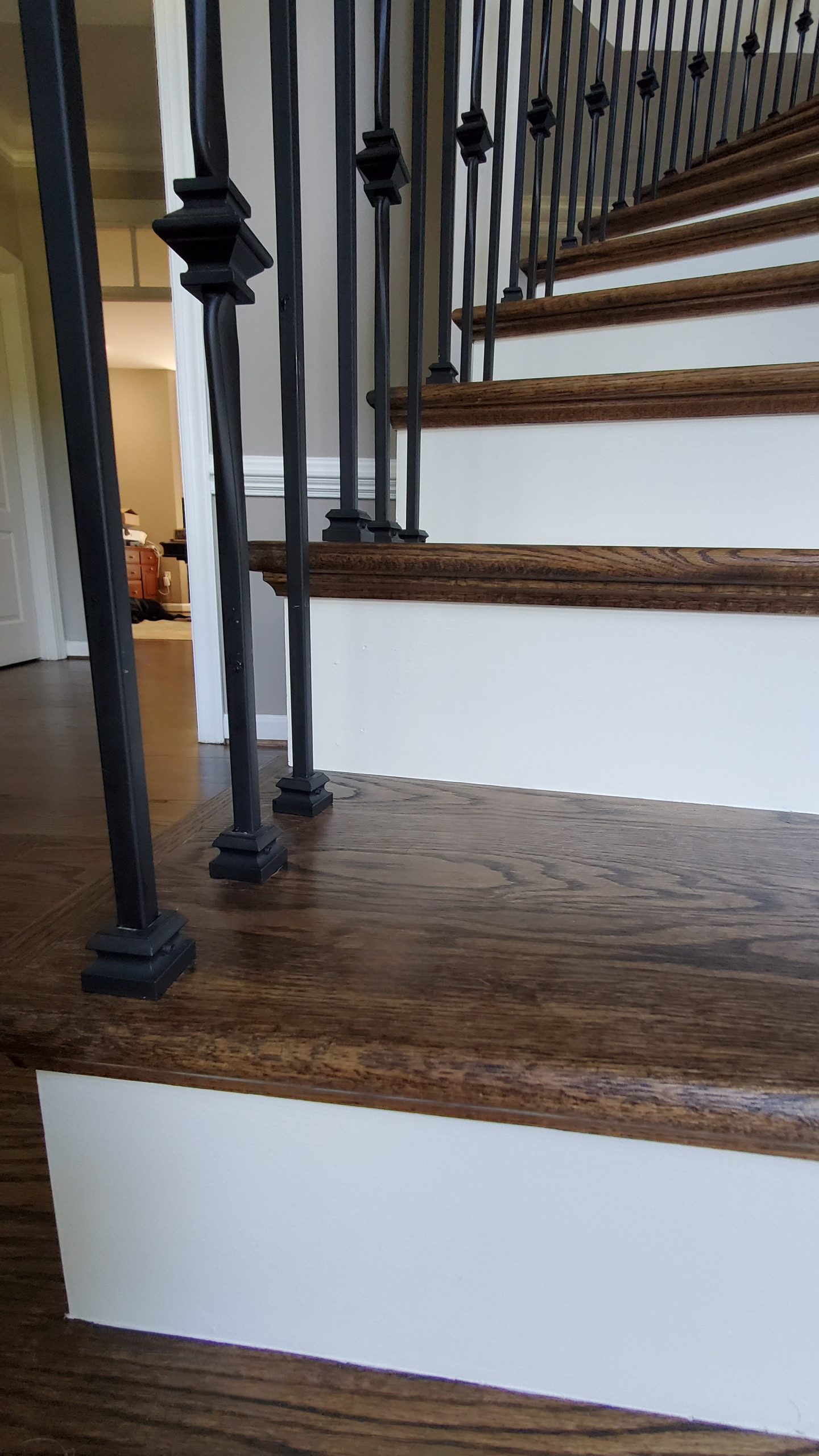 Project #157 | Traditional Curved Foyer Staircase