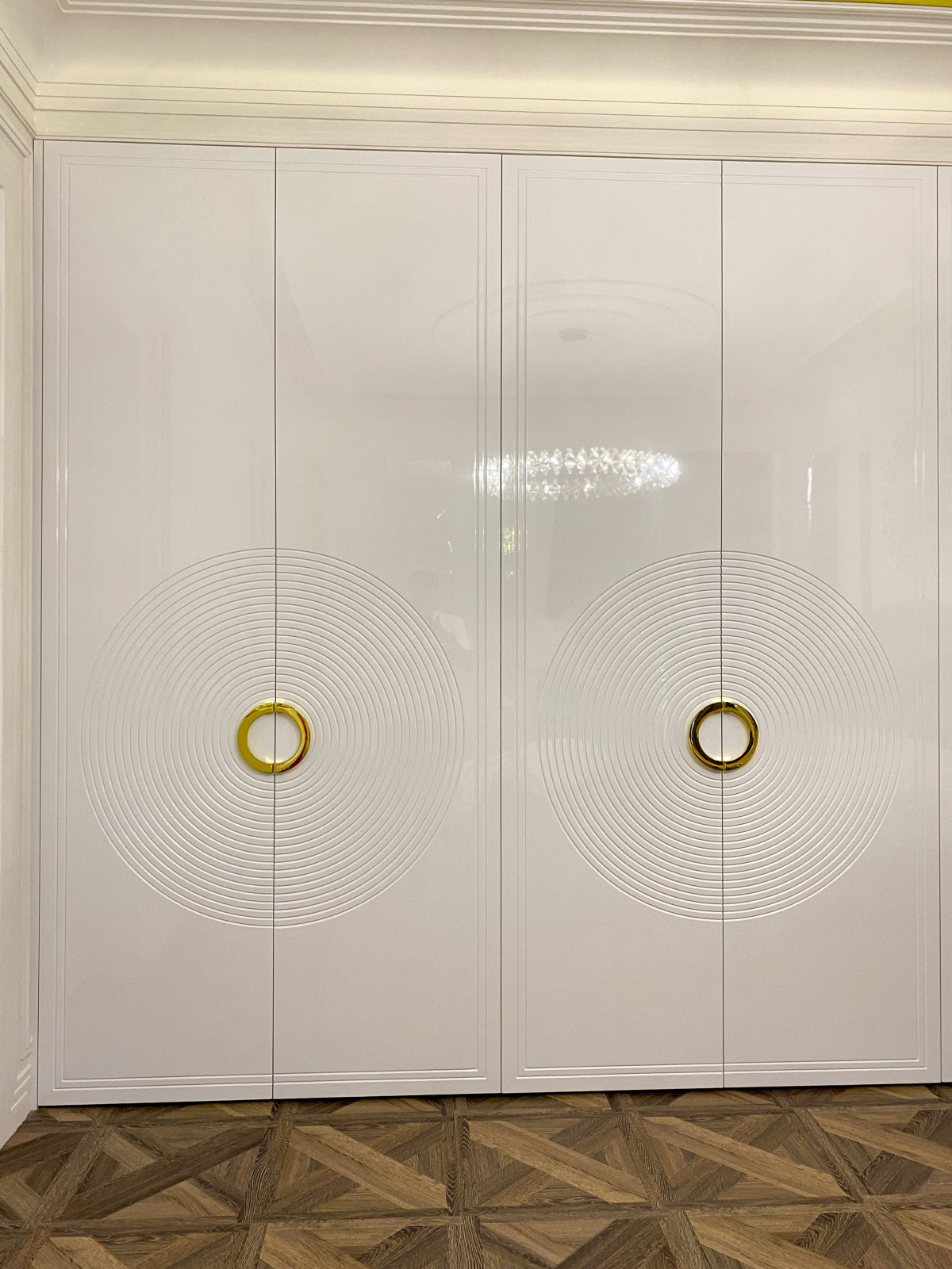 Гардеробный шкаф.