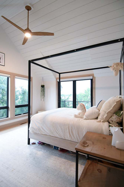 Maple Lake Home bedroom