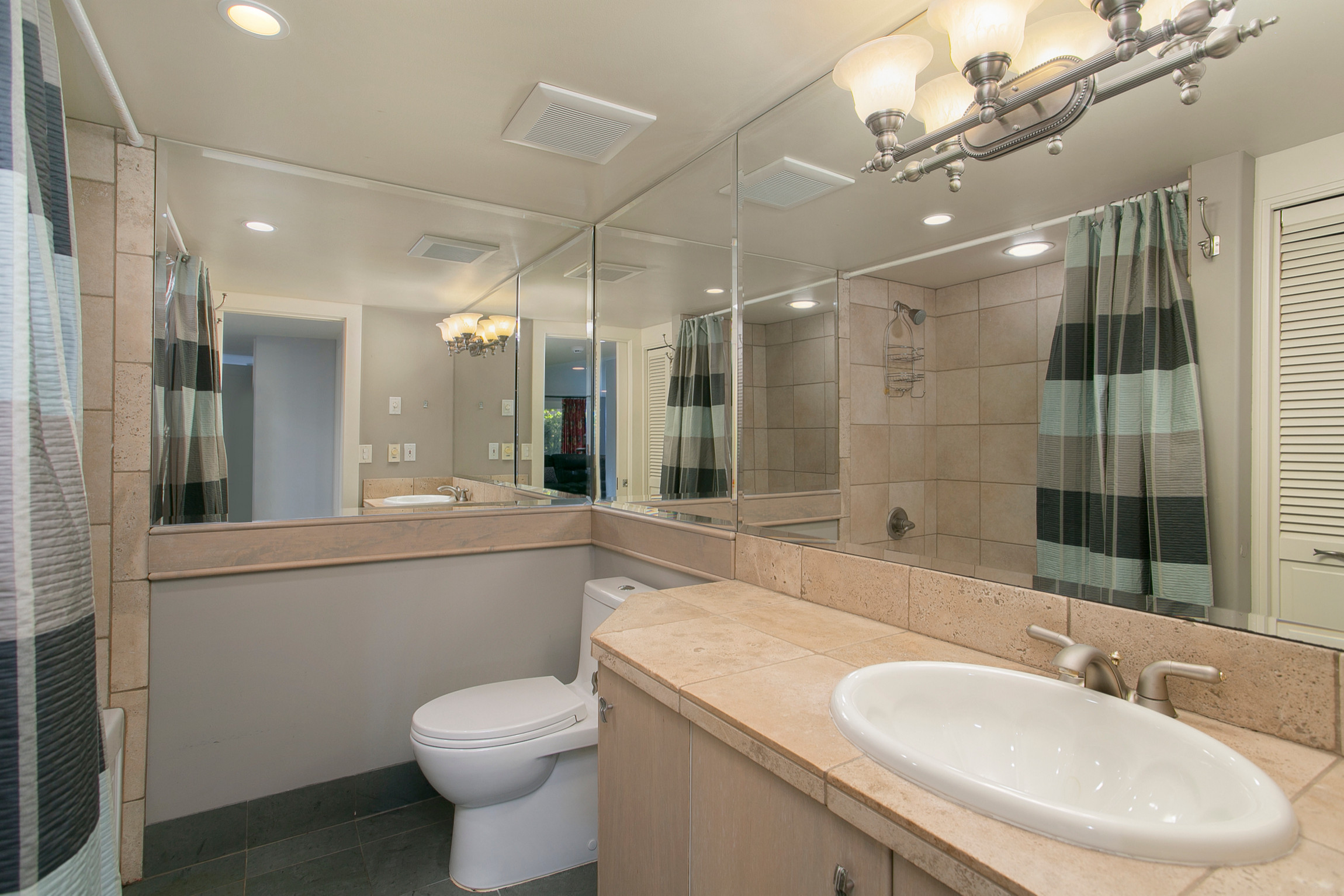Custom Executive Home - Magnolia