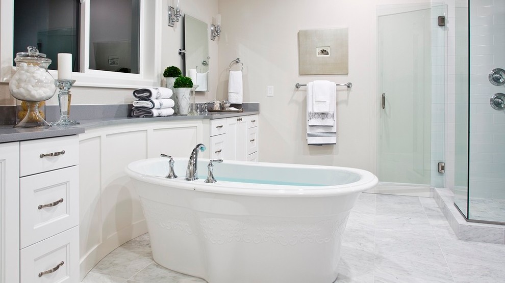 Design ideas for a transitional bathroom in Seattle.