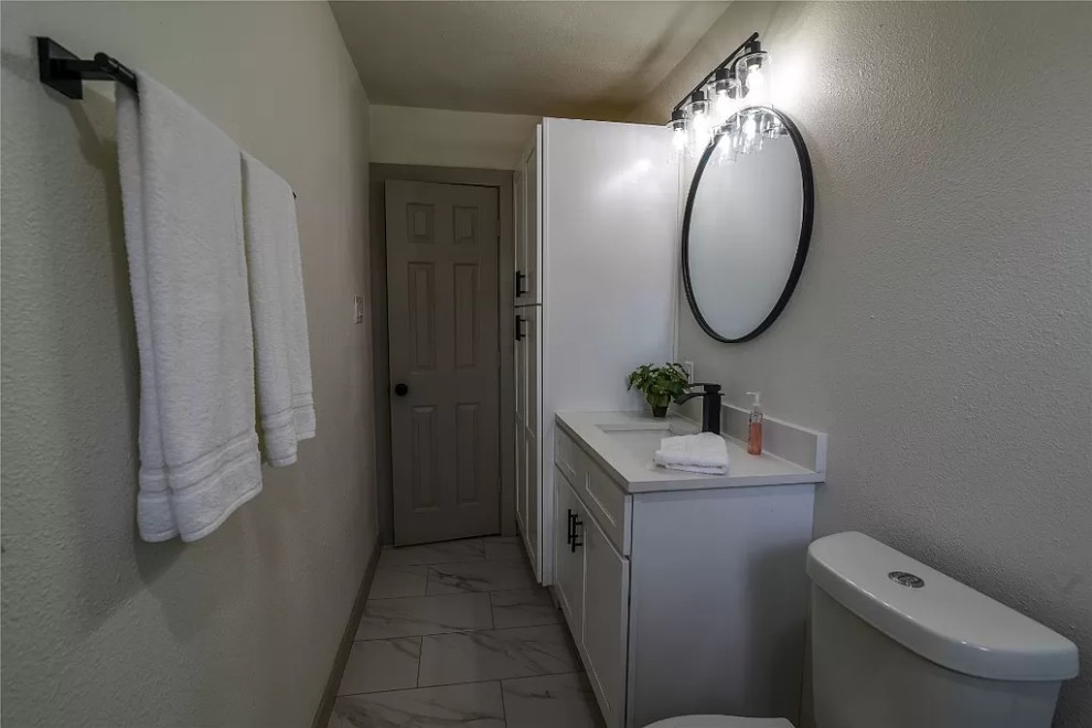 Small Bathroom, Custom Closet and Bedroom Remodel