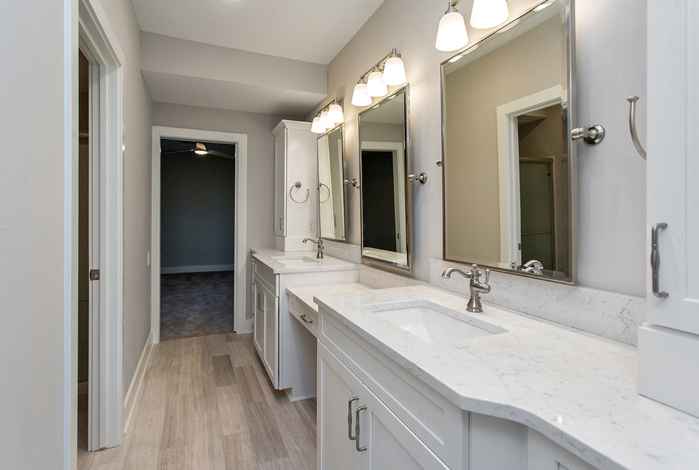 Home design - transitional home design idea