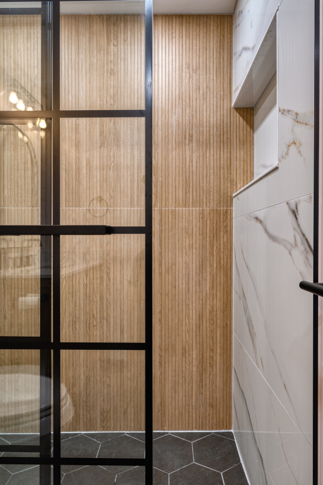 7th and Grand, Hoboken - Guest Bathroom Renovation
