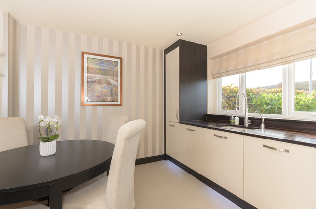 Second Nature Avant Beige modern-kitchen