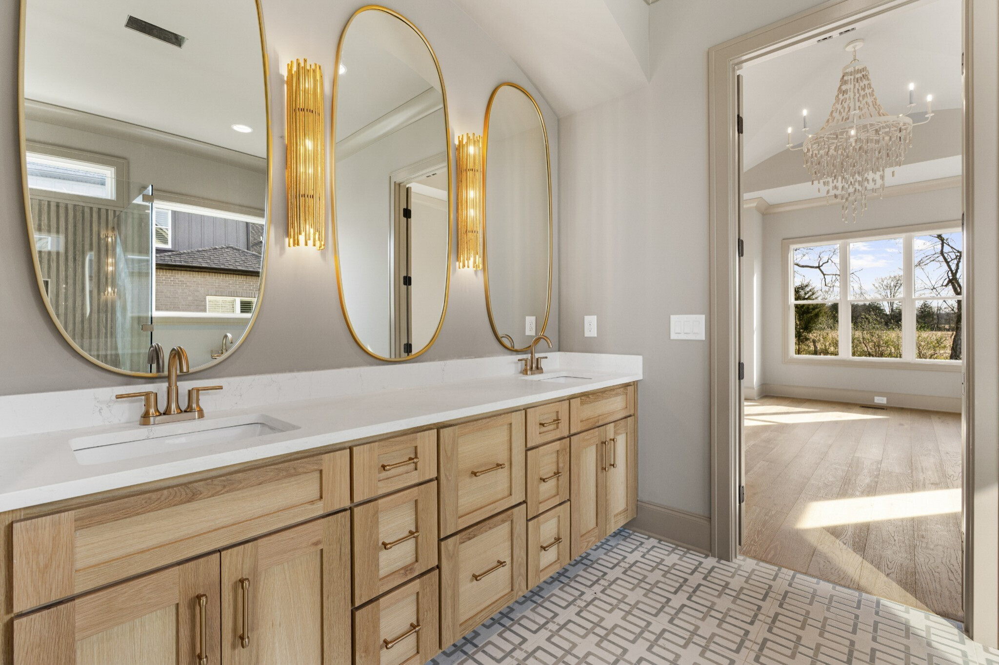 Example of a bathroom design in Nashville